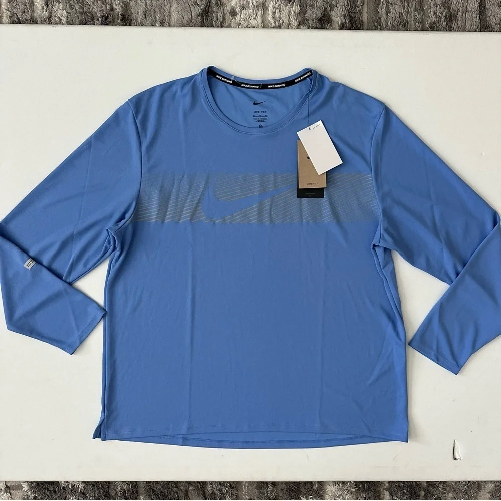 Nike Men's Light Blue Long Sleeve Tee Size XL